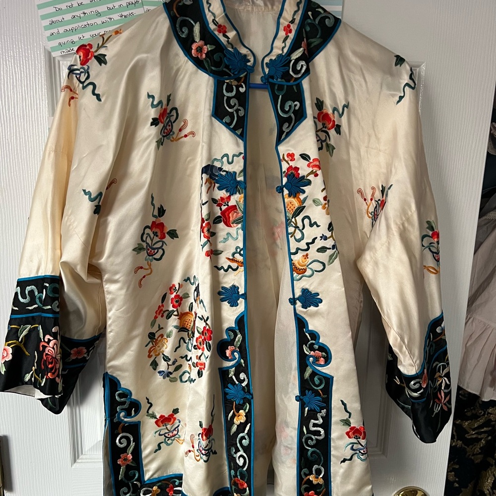 Vintage Embroidered Silk Kimono Jacket